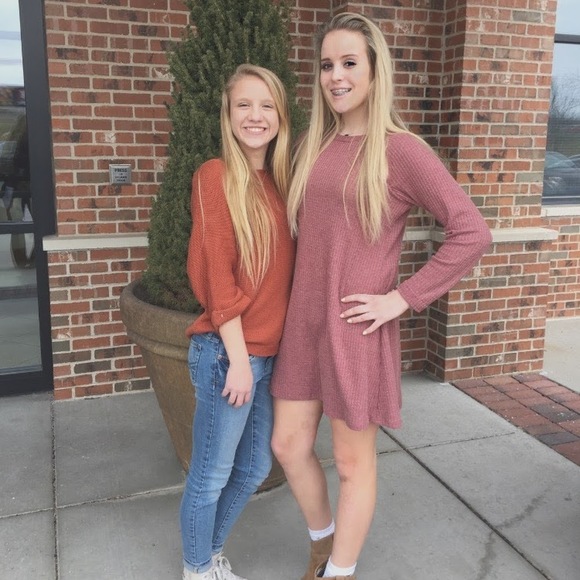 Profile Picture of Joelie Riley (@joelieriley) on Poshmark