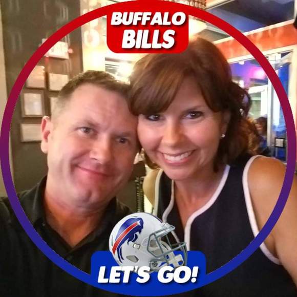 Profile Picture of Linda Hesch (@jlheschy) on Poshmark