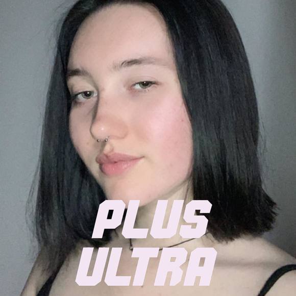 Profile Picture of Lexie Clary (@lexieqt) on Poshmark