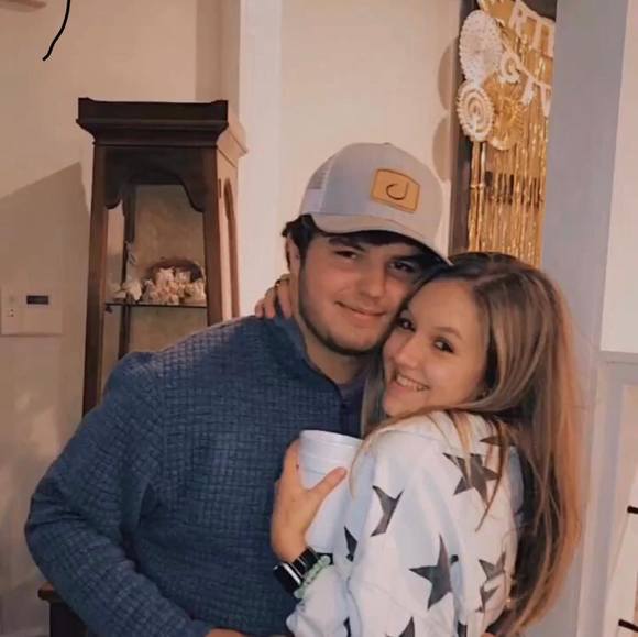 Profile Picture of Jenna Falkner (@jenna_falkner) on Poshmark