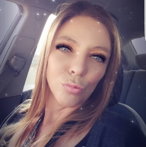 Profile Picture of Shelly Warren (@his_caregiver) on Poshmark