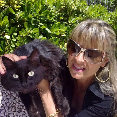 Profile Picture of Maria Teresa Pirozzi (@6wappa) on Twitter
