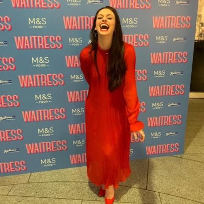 Profile Picture of Leanne Pinder (@LeannePinder) on Twitter
