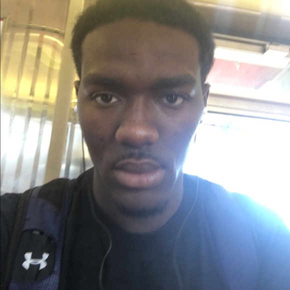 Profile Picture of David Cordis (@davecash20) on Poshmark