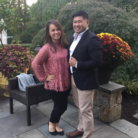 Profile Picture of Carmen Tong (@mariatong2011) on Poshmark