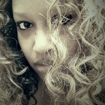 Profile Picture of Yolanda Alston (@_4appleshigh) on Twitter