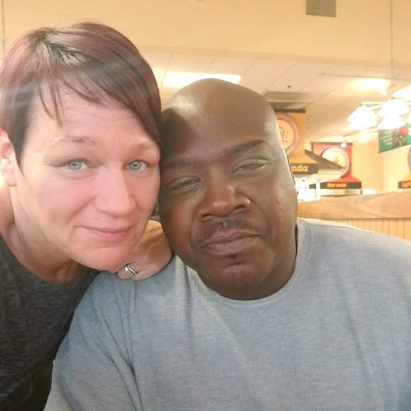 Profile Picture of Leanna Conwell (@lmconwell) on Poshmark