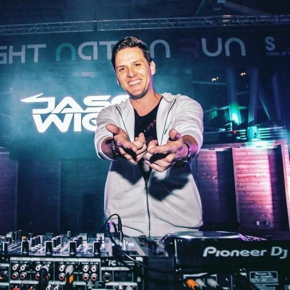 Profile Picture of Jason Wiggs (@jasonw1234) on Poshmark