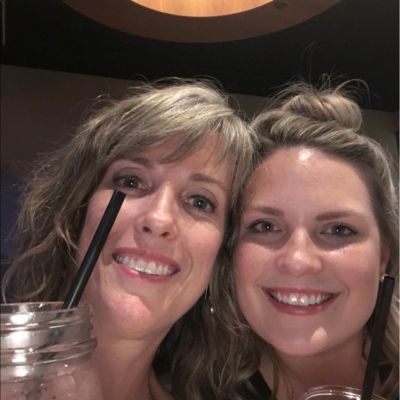 Michelle Archibald - Poshmark Profile Picture of Michelle Archibald (@muchellescott) on Poshmark