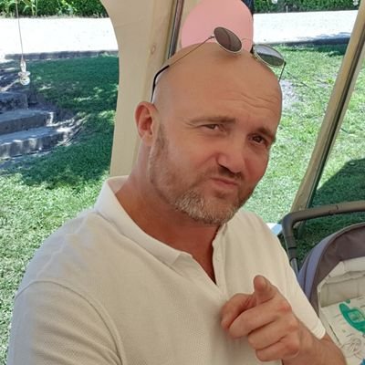 Profile Picture of Lemaire James (@James2bx) on Twitter
