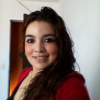 Profile Picture of Vivian Roman (@vivianroman28) on Twitter