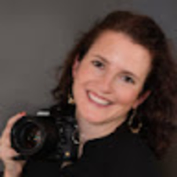 Profile Picture of Tiffany Harston (@tiffanyhar) on Poshmark