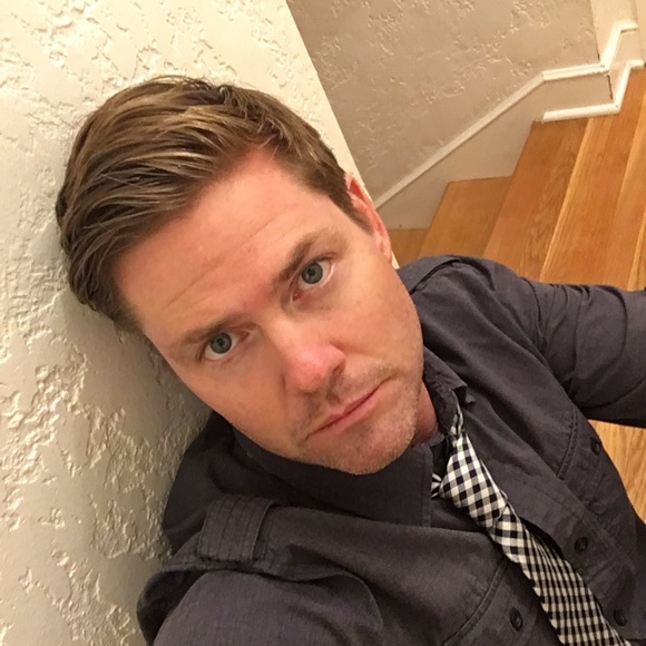 Profile Picture of Kevin Kelley (@coastalkevin) on Poshmark