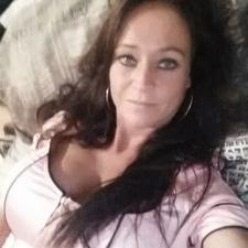 Profile Picture of Ruth Cox (@ruthcox0273) on Twitter