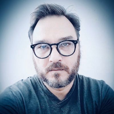 Profile Picture of Carlos Thomas (@KozzGroove) on Twitter