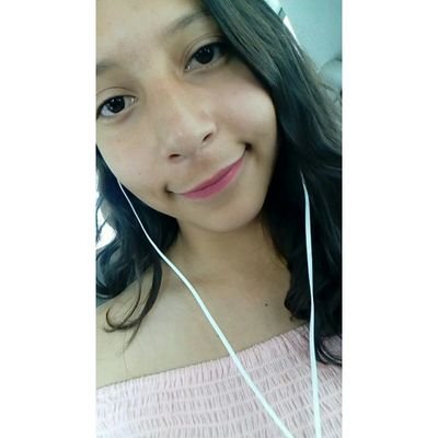 Profile Picture of Paula Arredondo (@PaulaaaArre) on Twitter