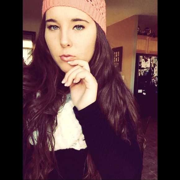 Profile Picture of Jacy Thomas (@jacythomas12) on Poshmark
