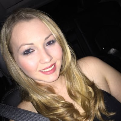 Profile Picture of Amanda Gibson (@Manda_Mae25) on Twitter