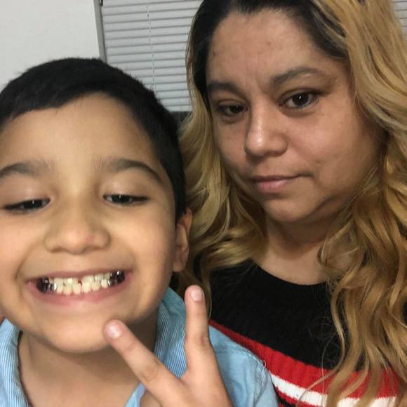 Profile Picture of Rosaura Nabejar (@sam27go) on Poshmark