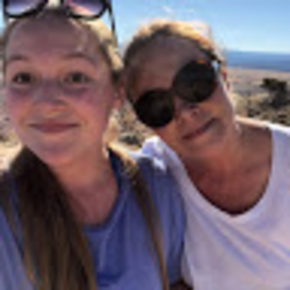 Profile Picture of Laida Fletcher (@laidafletcher) on Poshmark