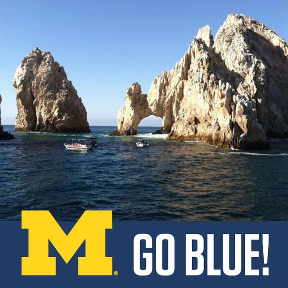 Profile Picture of Robin Stoken (@rstoken) on Poshmark