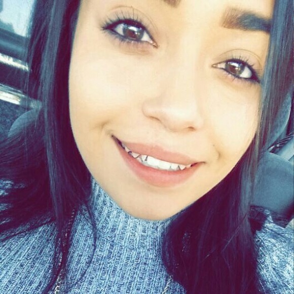 Profile Picture of Ma'ree Pangelinan (@pangelinantoni) on Poshmark
