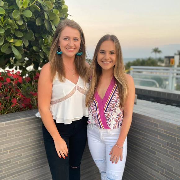 Profile Picture of Callie Bystryk (@calliebystryk) on Poshmark