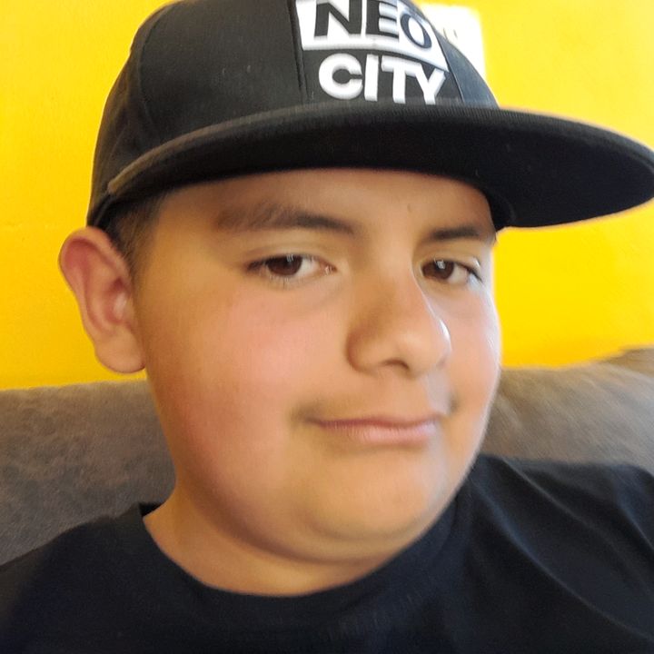 Profile Picture of luis mandujano (@luismandugano) on Tiktok