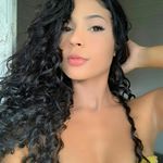 Profile Picture of CRYSTAL CASTRO (@crystalcastro__) on Instagram