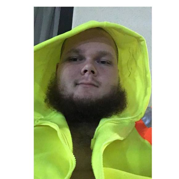 Profile Picture of Sean Pollock (@s_pollock_8) on Poshmark