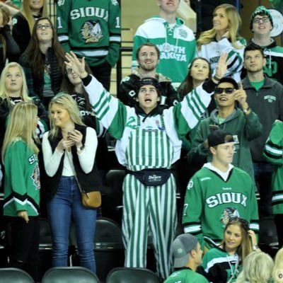 Profile Picture of Joe Dronen (@Silky_Mitts22) on Twitter