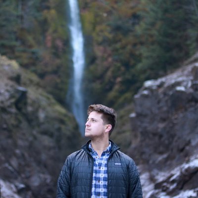 Profile Picture of Alexander Starr (@Alex_rock_starr) on Twitter