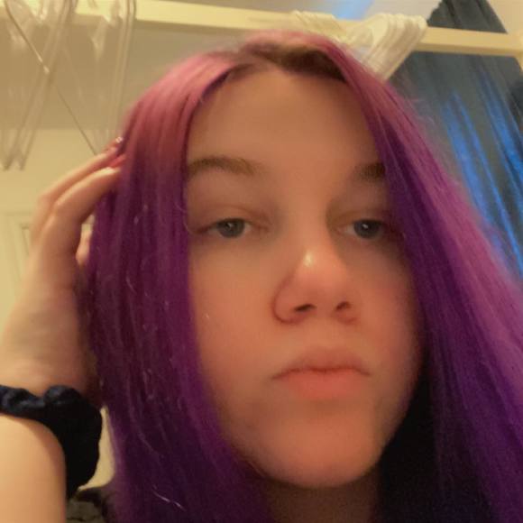 Profile Picture of Colleen Heismann (@cjheismann) on Poshmark