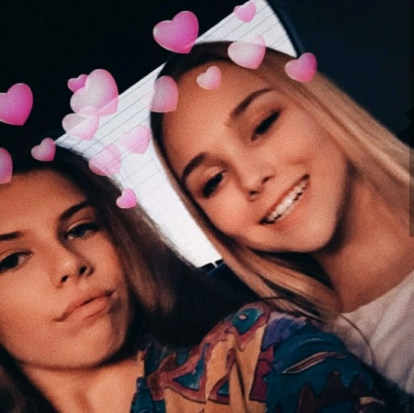 Profile Picture of Kylee Mcentee (@kyjolyn19) on Poshmark