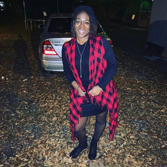 Profile Picture of Berleria Prackett (@berleria) on Poshmark