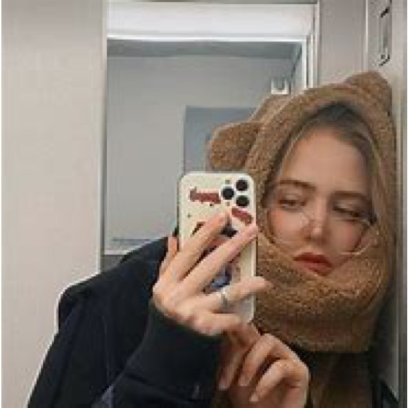 Profile Picture of Danny l Bowling (@zunfisduem6s0) on Poshmark