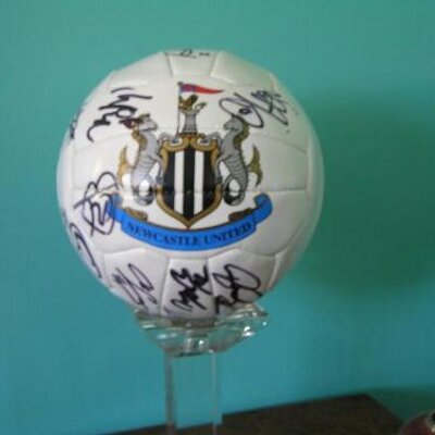 Profile Picture of Graeme Booth (@Geordiepen) on Twitter