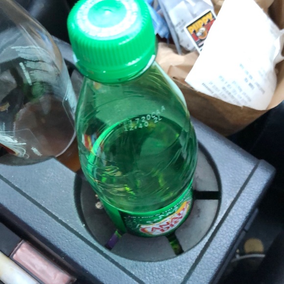 Profile Picture of Kim Niemans (@kimniemans) on Poshmark