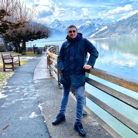 Profile Picture of Konstantin Trifonov (@kosiomail) on Poshmark