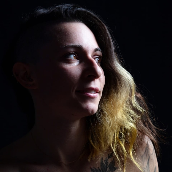 Profile Picture of Allison Ginger (@gingerale94) on Poshmark