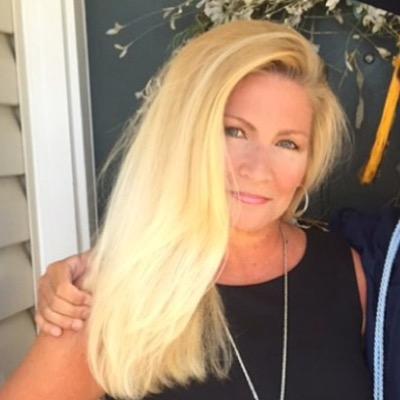 Profile Picture of Renee Geraghty (@geraghtymom123) on Twitter