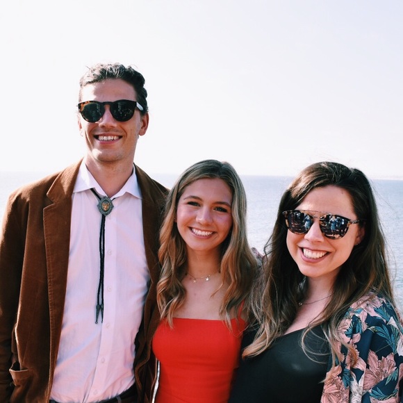 Profile Picture of Alex Davisson (@adavisson26) on Poshmark