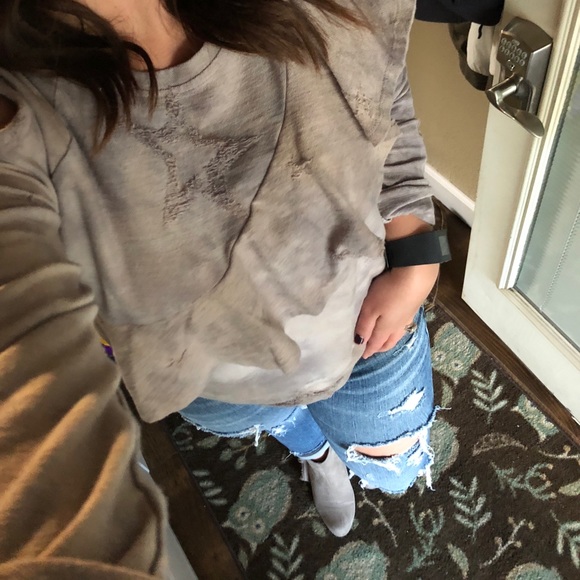 Profile Picture of Morgan Wetzel (@mowetzel8110) on Poshmark