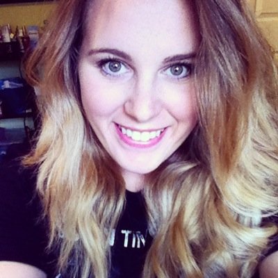 Profile Picture of Danielle Archambault (@d_riley) on Twitter