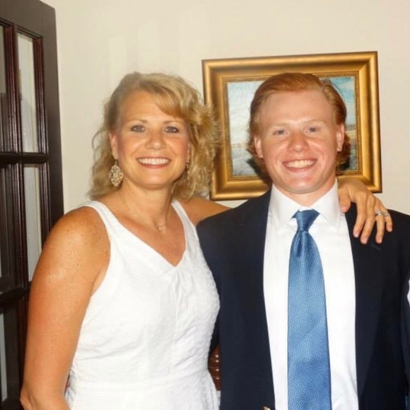 Profile Picture of Alex Tafro (@atafro8) on Poshmark