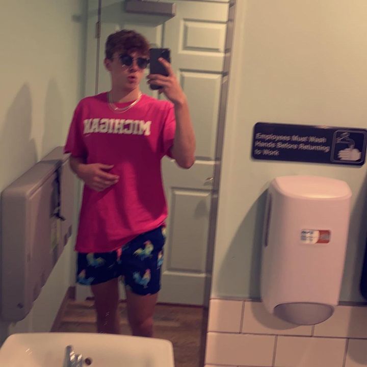 Profile Picture of dustin (@dustinruiz2) on Tiktok