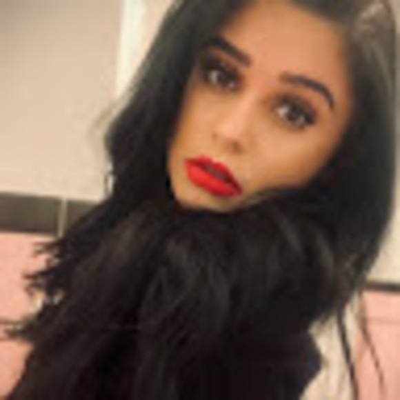 Profile Picture of Frances Calsadillas (@f_calsadillas) on Poshmark