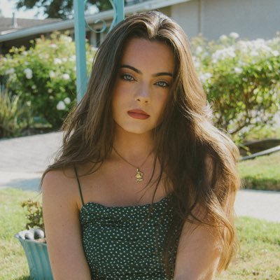 Profile Picture of Ava Allan (@AvaAvaAllan) on Twitter