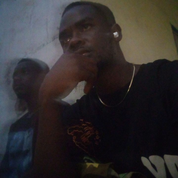 Profile Picture of Godwin (@albertatteh561) on Tiktok