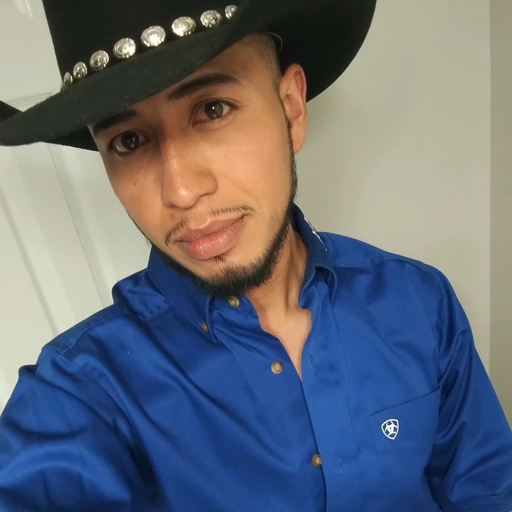 Profile Picture of julioalmanza908 (@julioalmanza908) on Tiktok